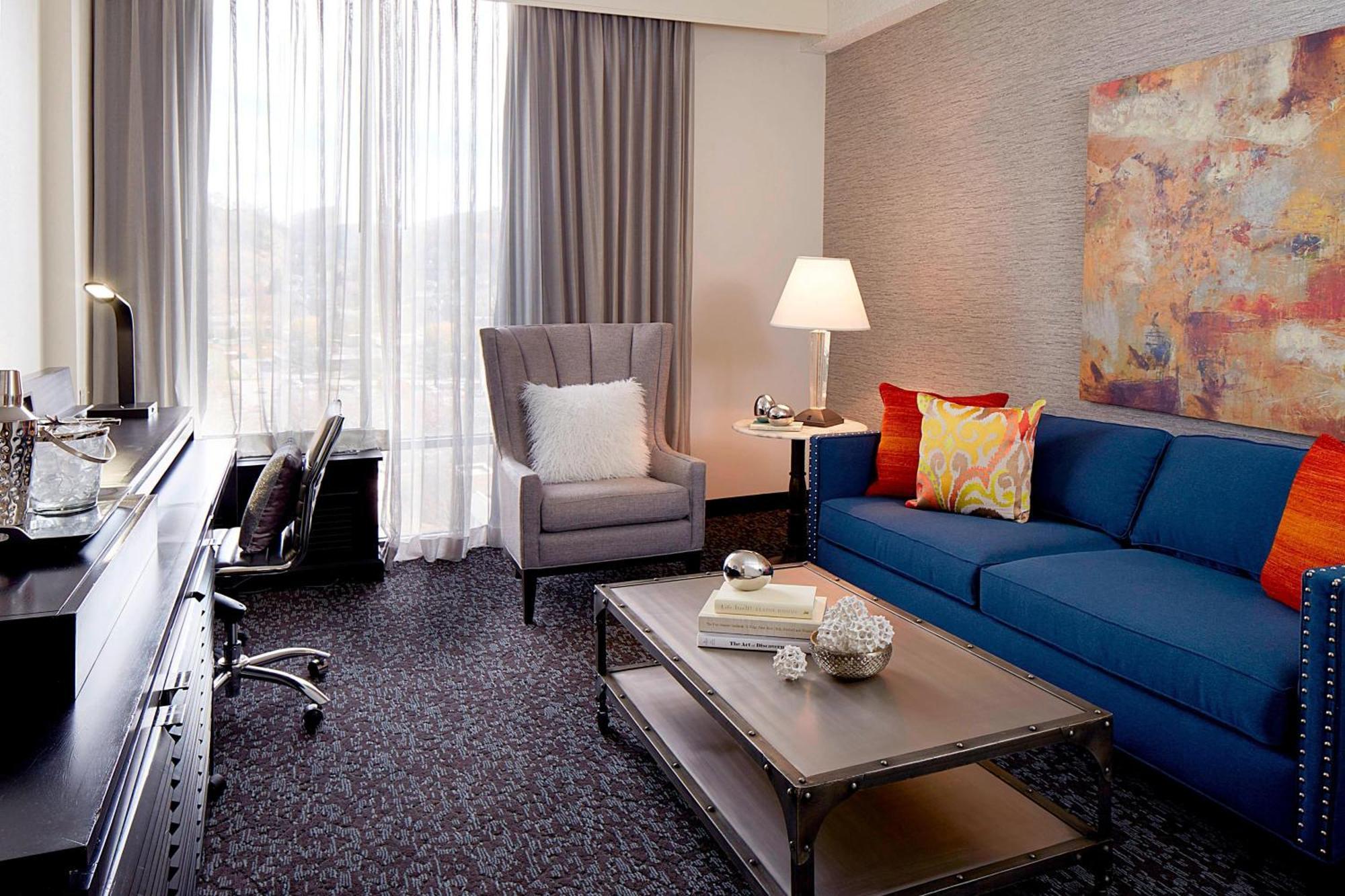 Renaissance Asheville Downtown Hotel Exterior photo